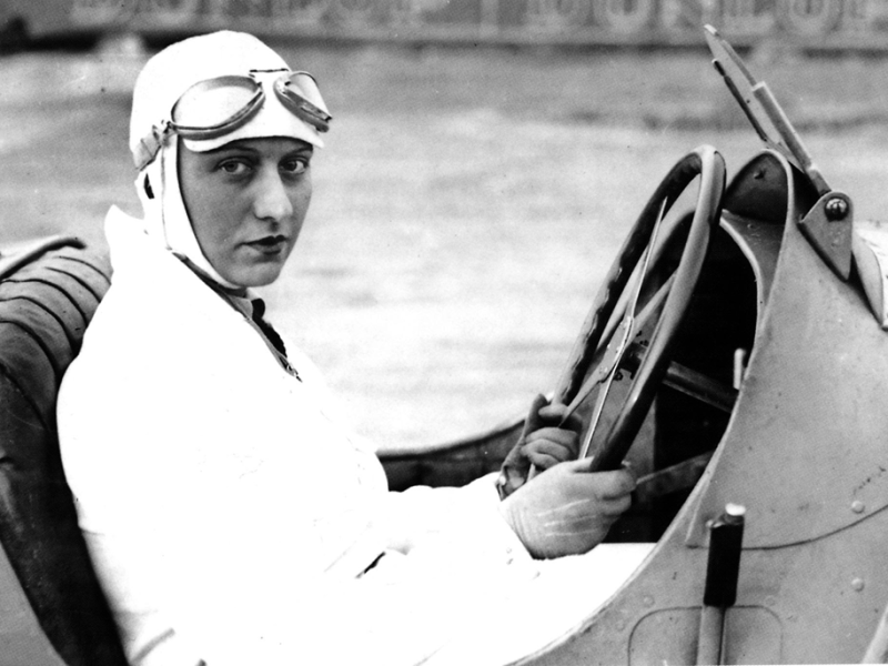 布加迪女王——赛车场就是我的舞台